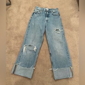zara straight leg medium wash jean, size usa 4
